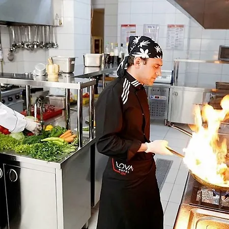 Lova & 4* Yalova (Yalova)