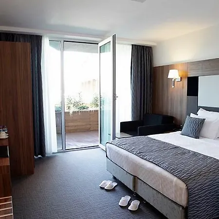 Lova & 4* Yalova (Yalova)