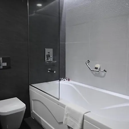 Lova & Hotel Yalova (Yalova)