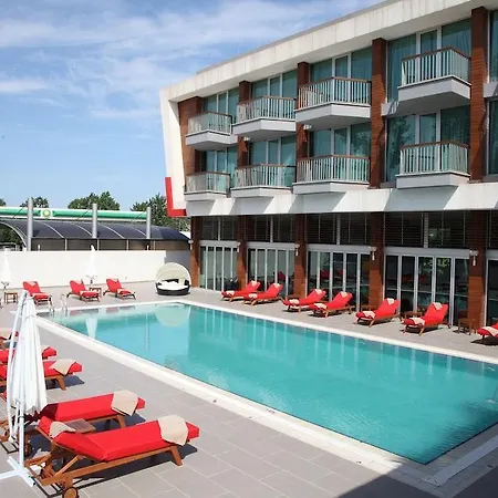 Yalova Lova & Yalova Yalova (Yalova)
