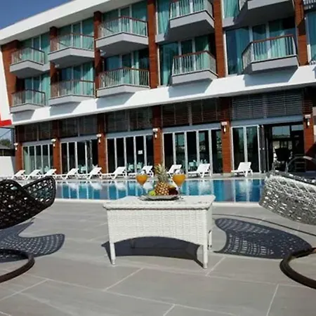Lova & Otel