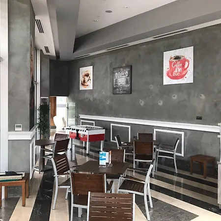 Lova & Otel 4*