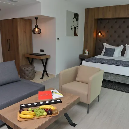 Hotel Yalova Lova & Yalova 4*