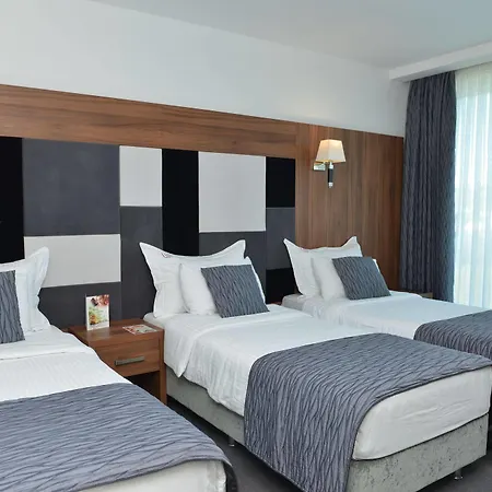 Yalova Lova & Yalova Hotel