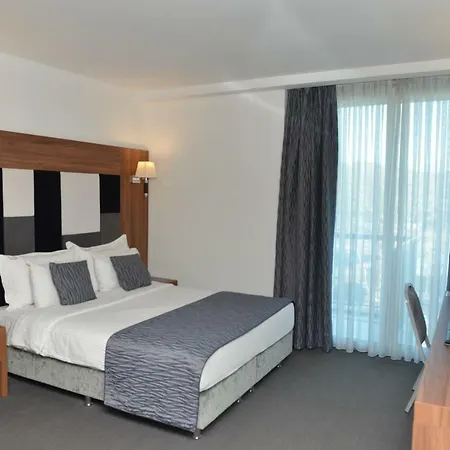 Hotel Yalova Lova & Yalova 4*