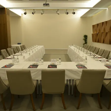 Hotel Yalova Lova & Yalova